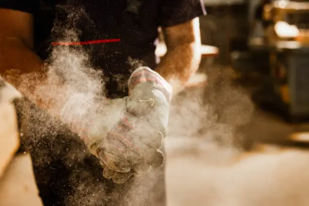 dusty hands
